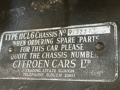 Lot 21 - 1954 Citroen Traction Avant Light 15