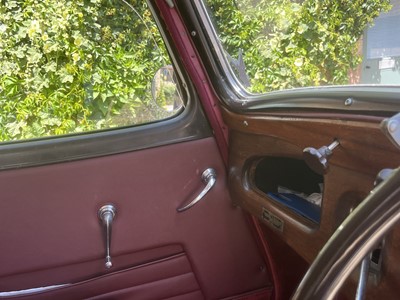 Lot 21 - 1954 Citroen Traction Avant Light 15