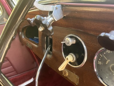 Lot 21 - 1954 Citroen Traction Avant Light 15