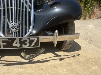 Lot 21 - 1954 Citroen Traction Avant Light 15