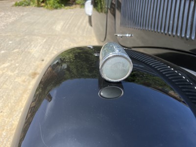 Lot 21 - 1954 Citroen Traction Avant Light 15