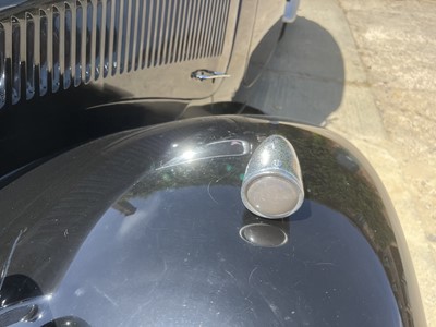 Lot 21 - 1954 Citroen Traction Avant Light 15