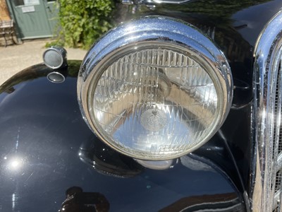 Lot 21 - 1954 Citroen Traction Avant Light 15