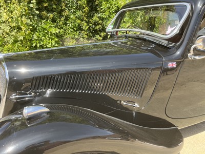 Lot 21 - 1954 Citroen Traction Avant Light 15