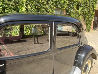 Lot 21 - 1954 Citroen Traction Avant Light 15