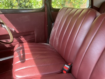 Lot 21 - 1954 Citroen Traction Avant Light 15