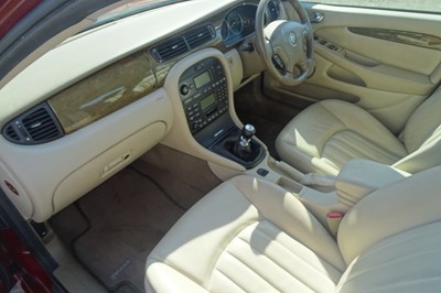 Lot 37 - 2002 Jaguar X-Type 3.0 Manual