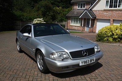 Lot 123 - 2001 Mercedes-Benz SL 320