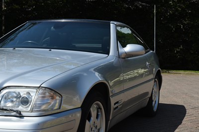 Lot 123 - 2001 Mercedes-Benz SL 320