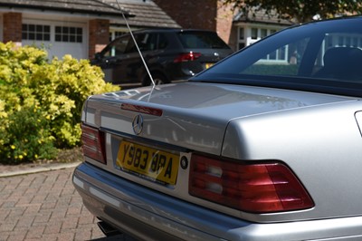 Lot 123 - 2001 Mercedes-Benz SL 320