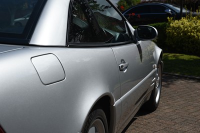 Lot 123 - 2001 Mercedes-Benz SL 320