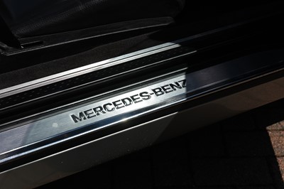 Lot 123 - 2001 Mercedes-Benz SL 320