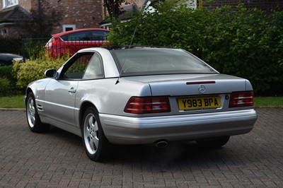 Lot 123 - 2001 Mercedes-Benz SL 320