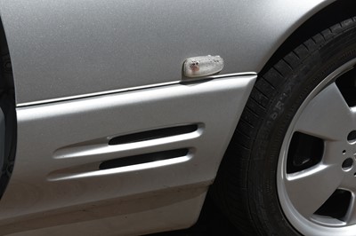 Lot 123 - 2001 Mercedes-Benz SL 320