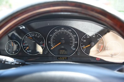 Lot 123 - 2001 Mercedes-Benz SL 320