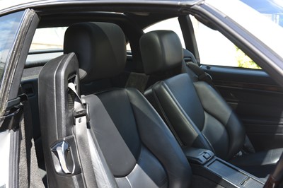 Lot 123 - 2001 Mercedes-Benz SL 320