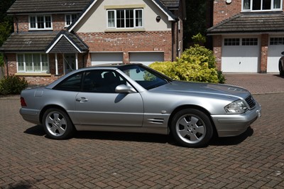 Lot 123 - 2001 Mercedes-Benz SL 320