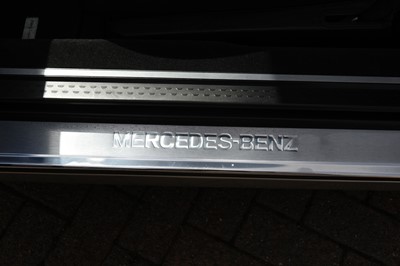 Lot 123 - 2001 Mercedes-Benz SL 320