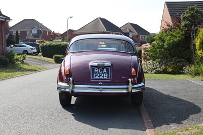 Lot 104 - 1964 Jaguar MkII 3.4