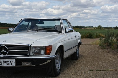 Lot 125 - 1984 Mercedes-Benz 500 SL
