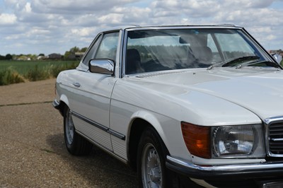 Lot 125 - 1984 Mercedes-Benz 500 SL