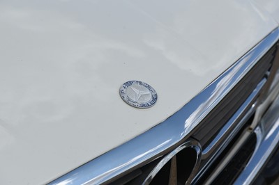 Lot 125 - 1984 Mercedes-Benz 500 SL