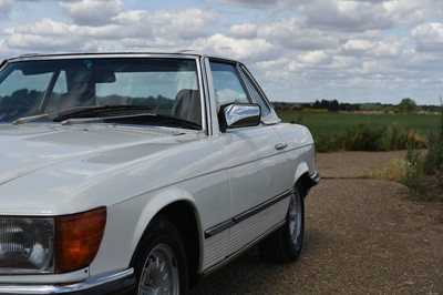 Lot 125 - 1984 Mercedes-Benz 500 SL