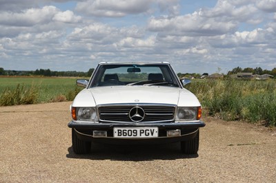 Lot 125 - 1984 Mercedes-Benz 500 SL