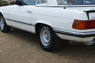 Lot 125 - 1984 Mercedes-Benz 500 SL