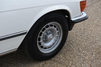 Lot 125 - 1984 Mercedes-Benz 500 SL