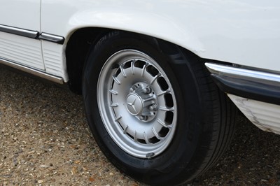 Lot 125 - 1984 Mercedes-Benz 500 SL