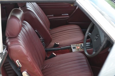 Lot 125 - 1984 Mercedes-Benz 500 SL
