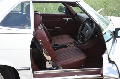 Lot 125 - 1984 Mercedes-Benz 500 SL