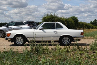 Lot 125 - 1984 Mercedes-Benz 500 SL