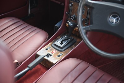 Lot 125 - 1984 Mercedes-Benz 500 SL
