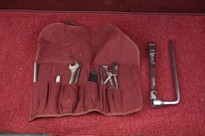 Lot 125 - 1984 Mercedes-Benz 500 SL