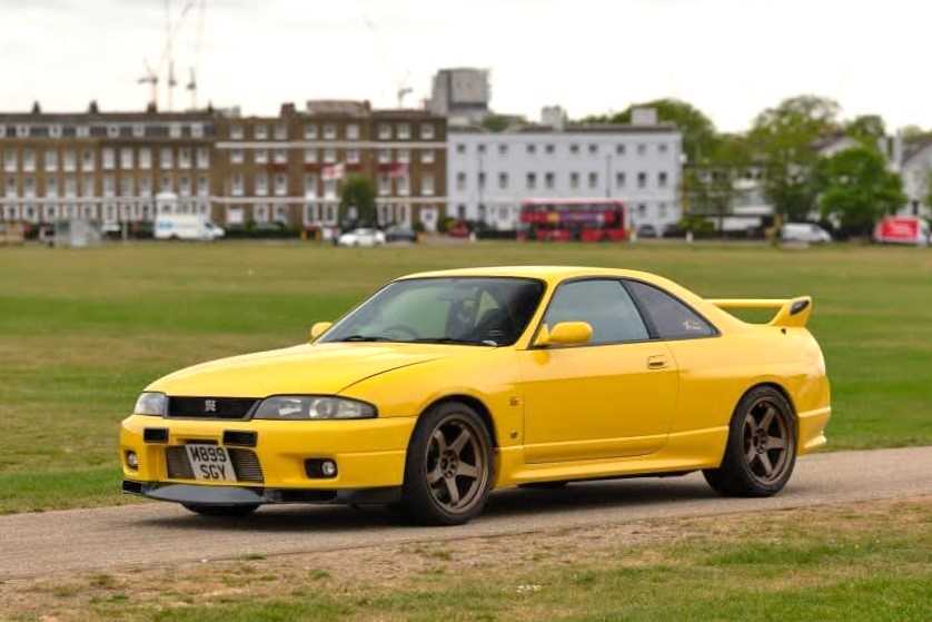 Lot 76 - 1995 Nissan Skyline R33 GT-R