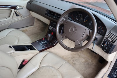 Lot 110 - 1996 Mercedes-Benz SL 320