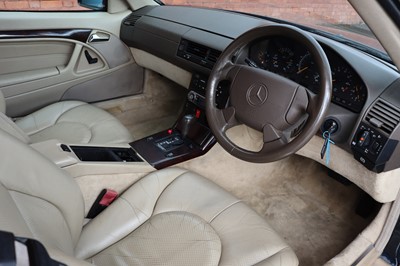 Lot 110 - 1996 Mercedes-Benz SL 320