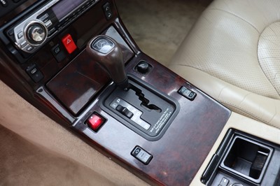 Lot 110 - 1996 Mercedes-Benz SL 320