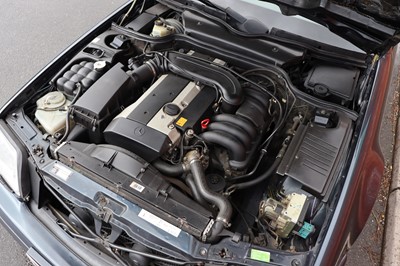 Lot 110 - 1996 Mercedes-Benz SL 320