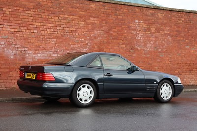 Lot 110 - 1996 Mercedes-Benz SL 320