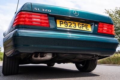 Lot 36 - 1996 Mercedes-Benz SL 320