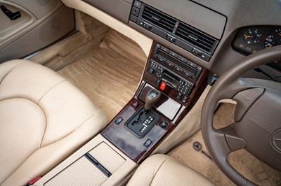 Lot 36 - 1996 Mercedes-Benz SL 320