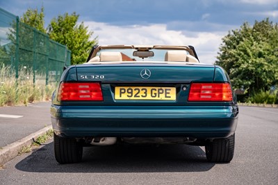 Lot 36 - 1996 Mercedes-Benz SL 320