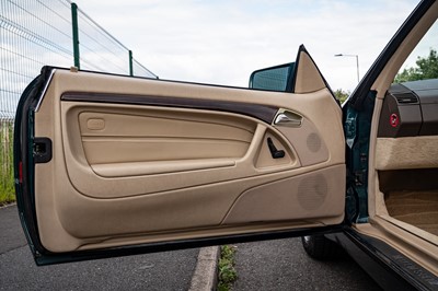 Lot 36 - 1996 Mercedes-Benz SL 320