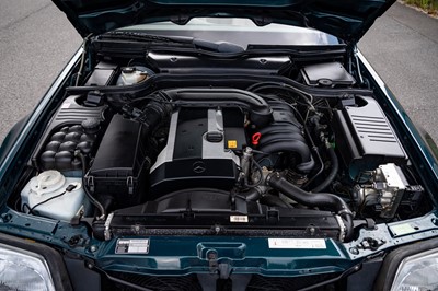 Lot 36 - 1996 Mercedes-Benz SL 320