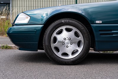 Lot 36 - 1996 Mercedes-Benz SL 320