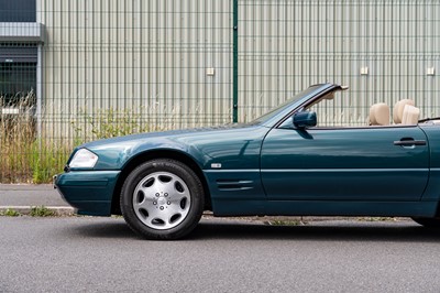 Lot 36 - 1996 Mercedes-Benz SL 320