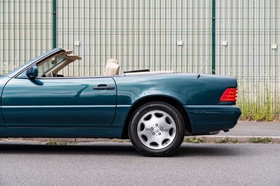 Lot 36 - 1996 Mercedes-Benz SL 320